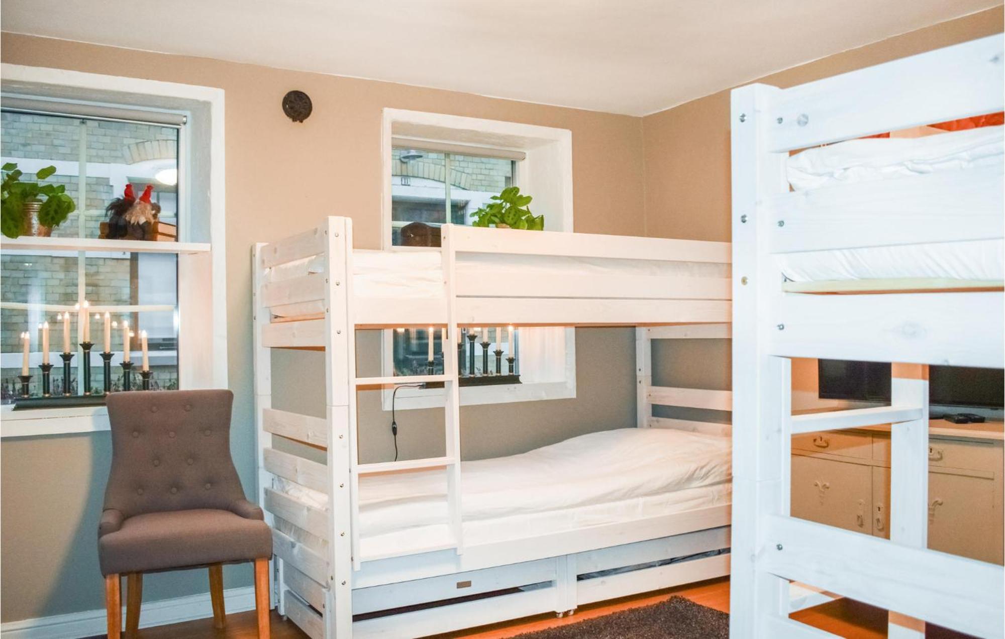 1 Bedroom Amazing Apartment In Ystad Bagian luar foto